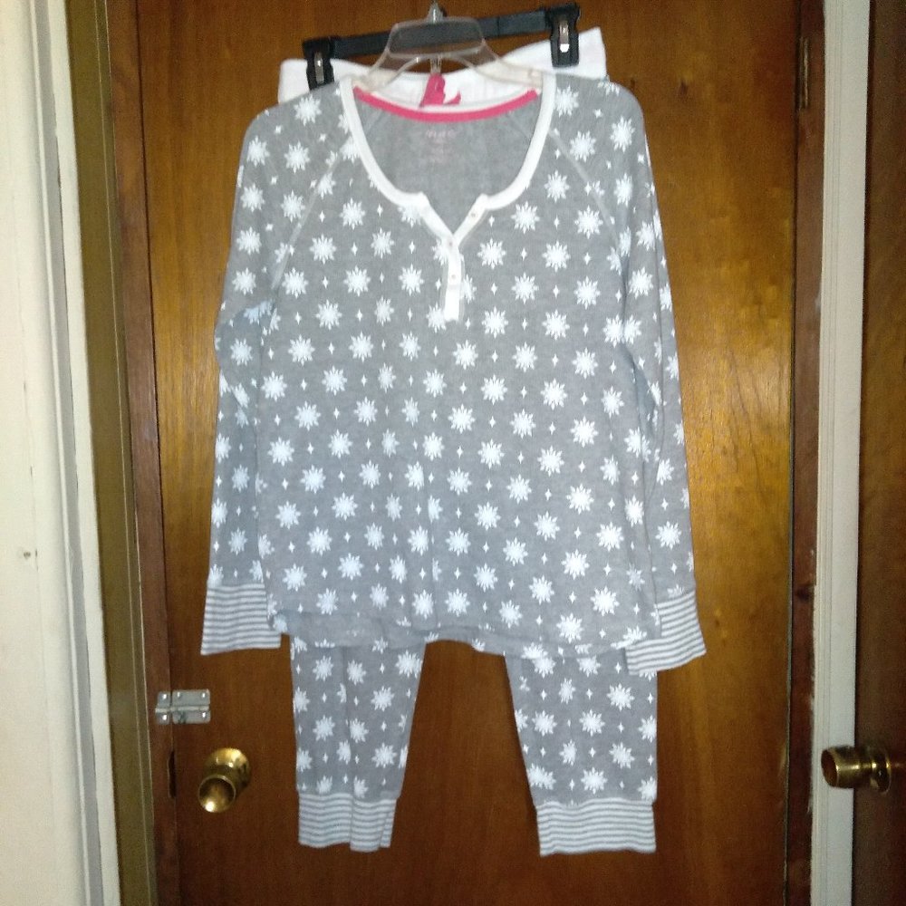 Mae Pajamas, Winter Pajamas, Snowflakes